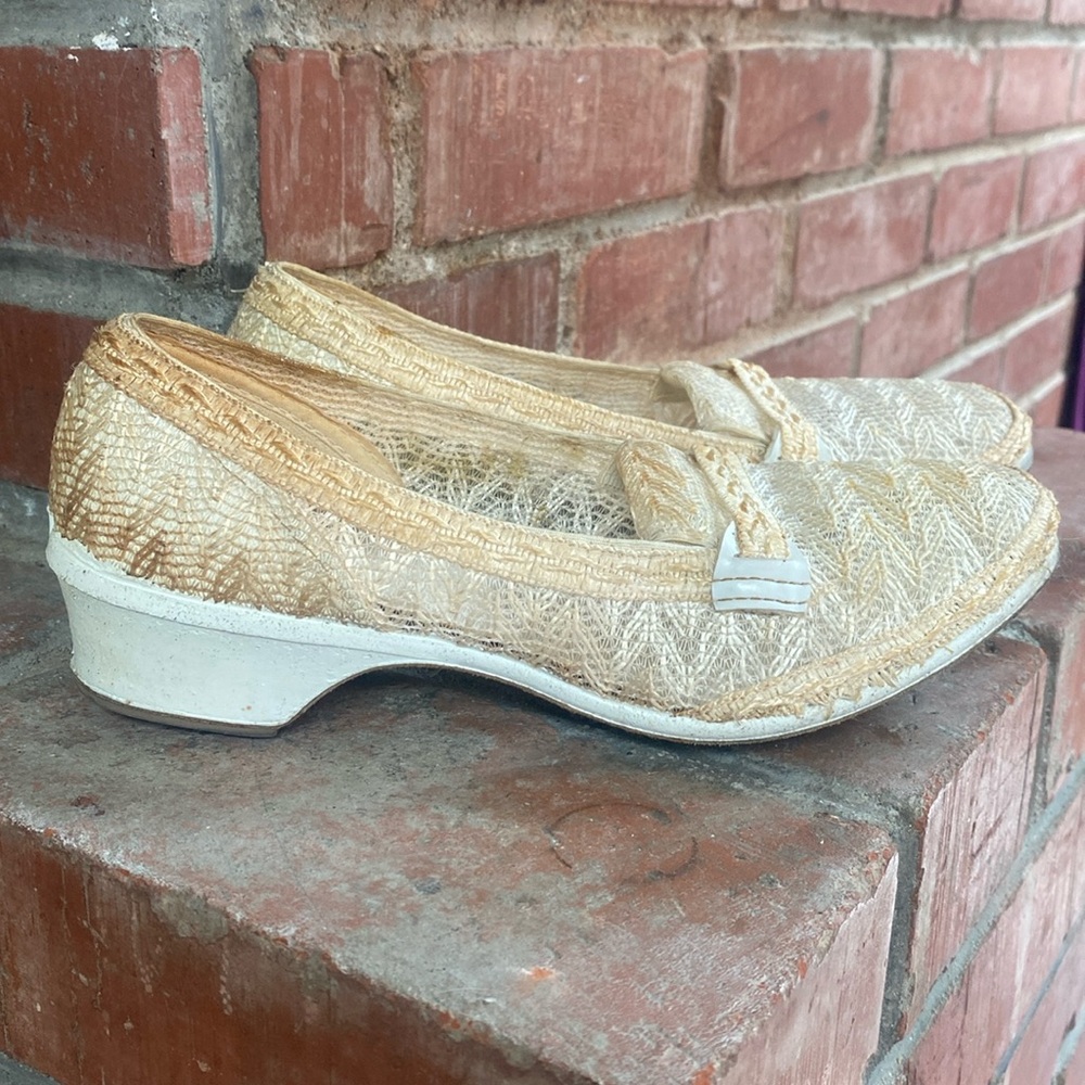 Vintage lace shoes by Wellco Foamtread